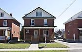 155 Brock St E