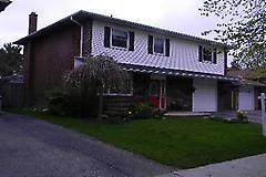 8 Dawson St, Whitby, Ontario, L1N6C8