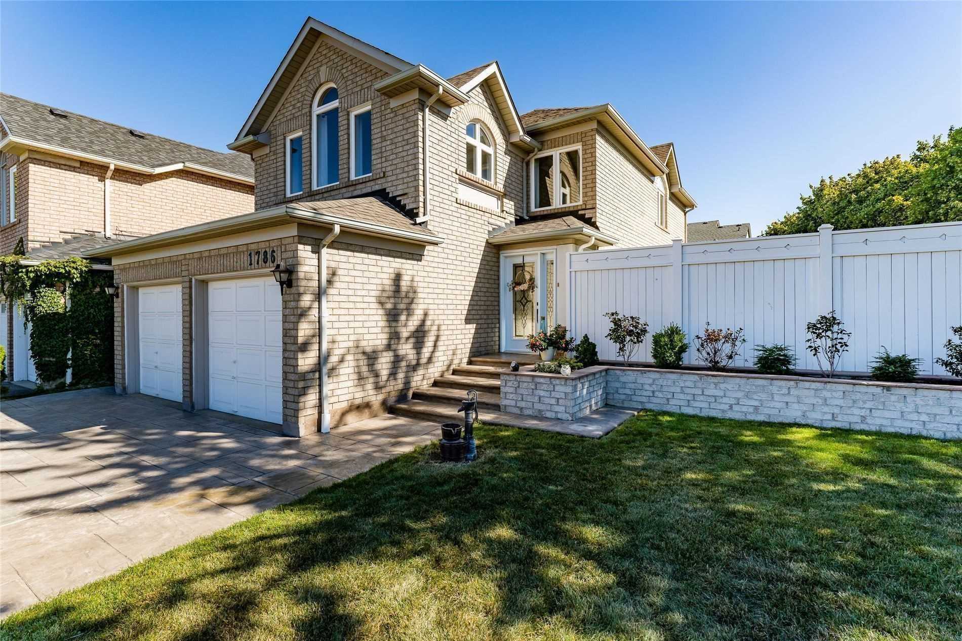 1786 Westbridge Way, Sold in Mississauga Zoocasa