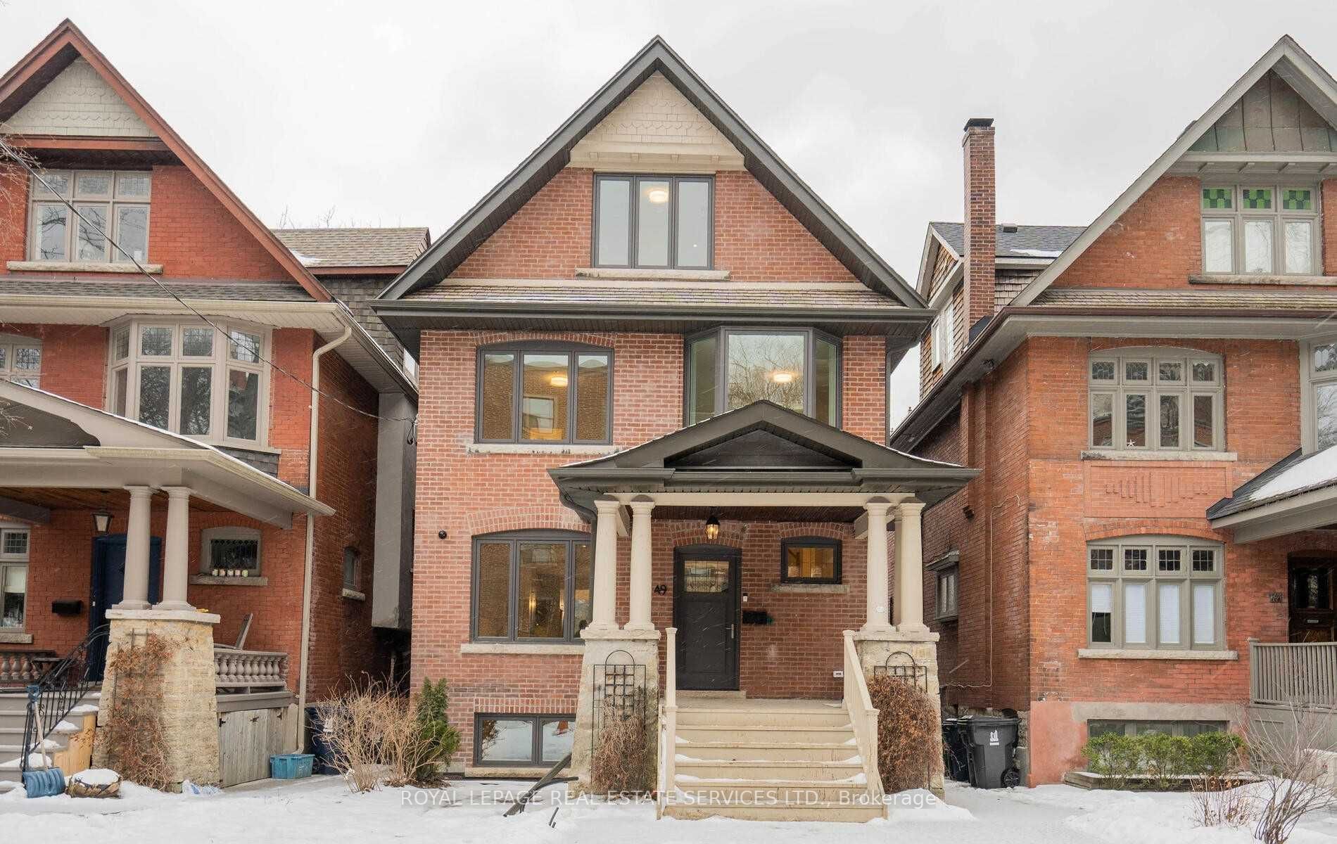 lower 49 Woodlawn Ave E, For Rent in Toronto Zoocasa