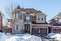 34 Howland Cres