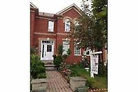 326 Cranston Park Ave W