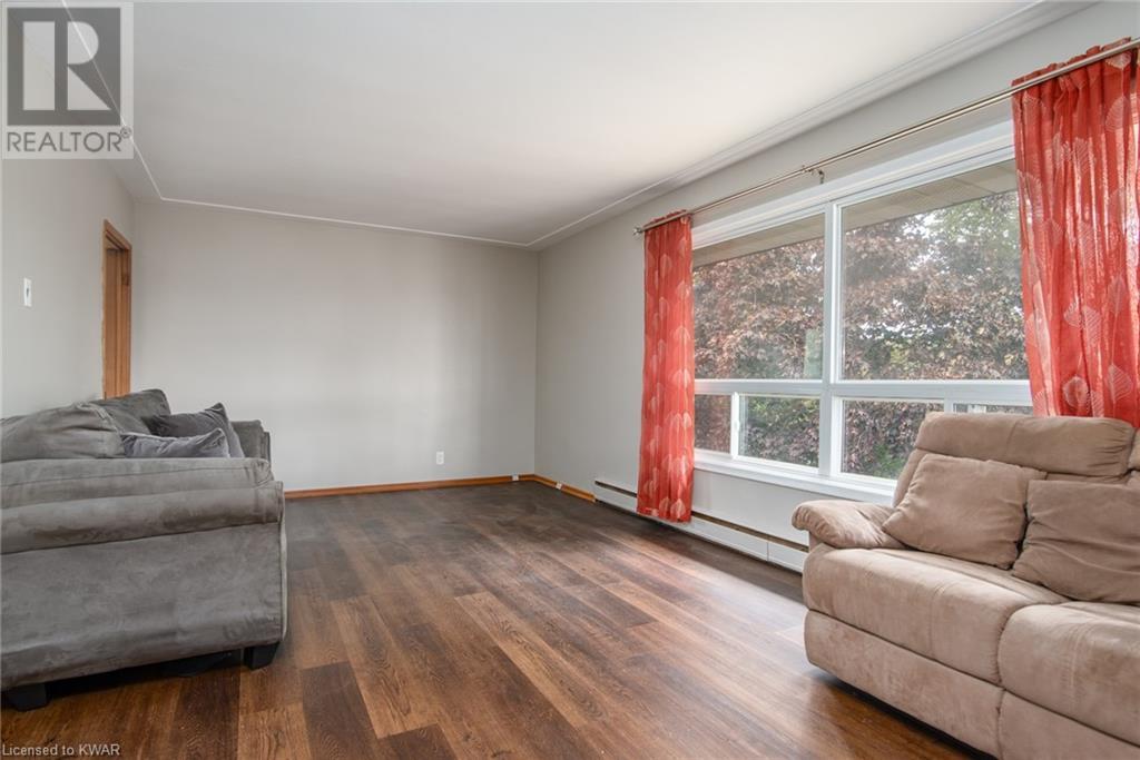 10 Pinecrest Drive, For Sale in Kitchener Zoocasa