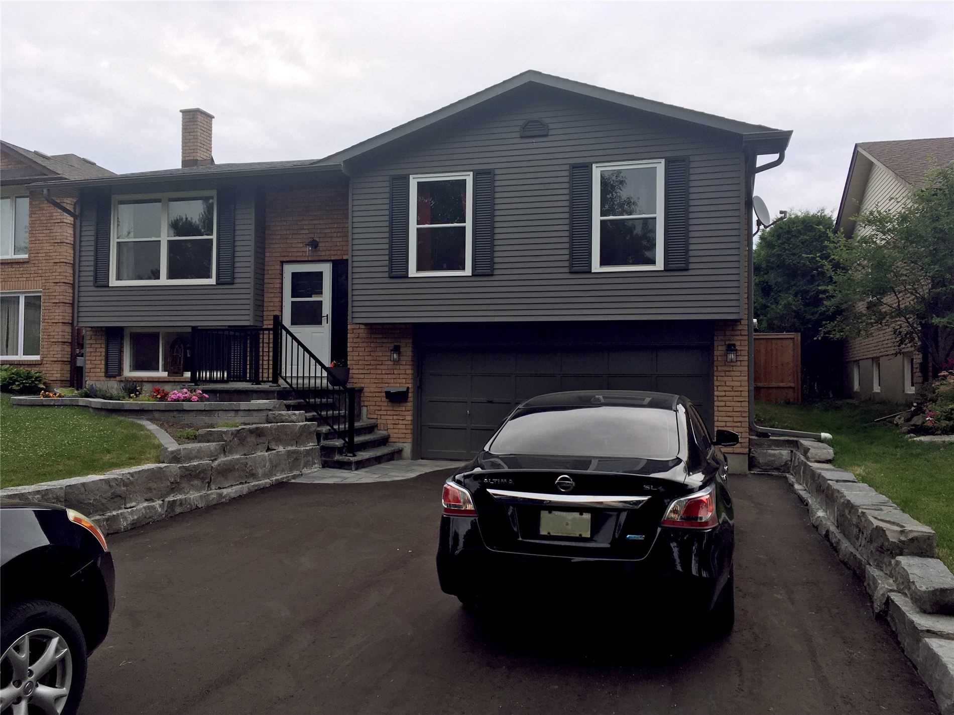 817 Waverly St N, For Sale in Oshawa Zoocasa