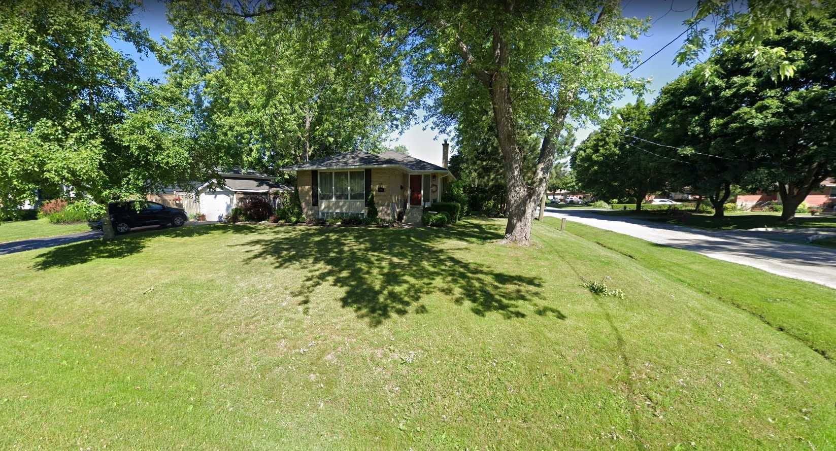 587 Unsworth Ave, Sold in Oakville Zoocasa