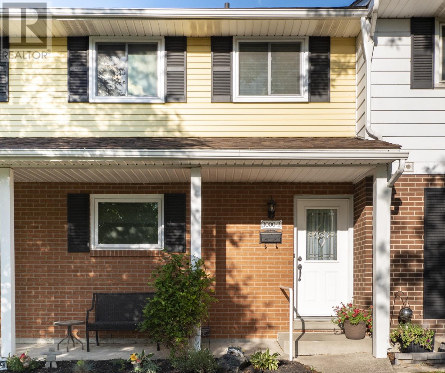3000 Meadowbrook Lane, Windsor (18007286) Zoocasa