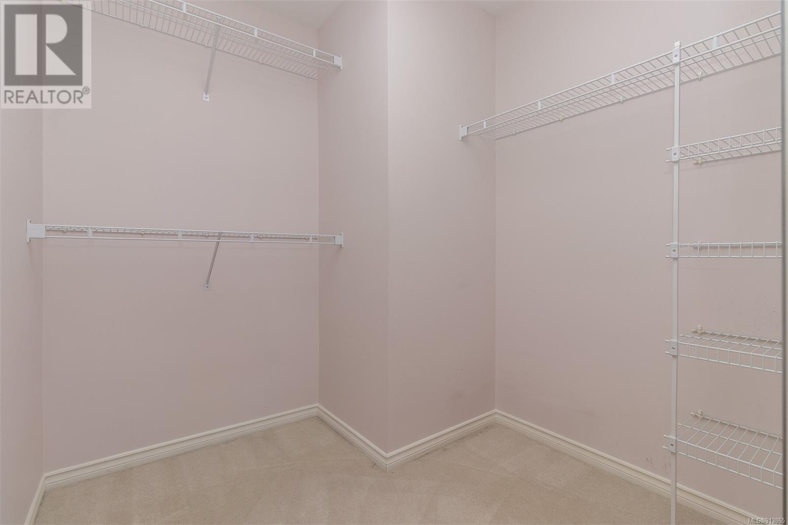 301 6738 Dickinson Rd, For Sale in Nanaimo Zoocasa