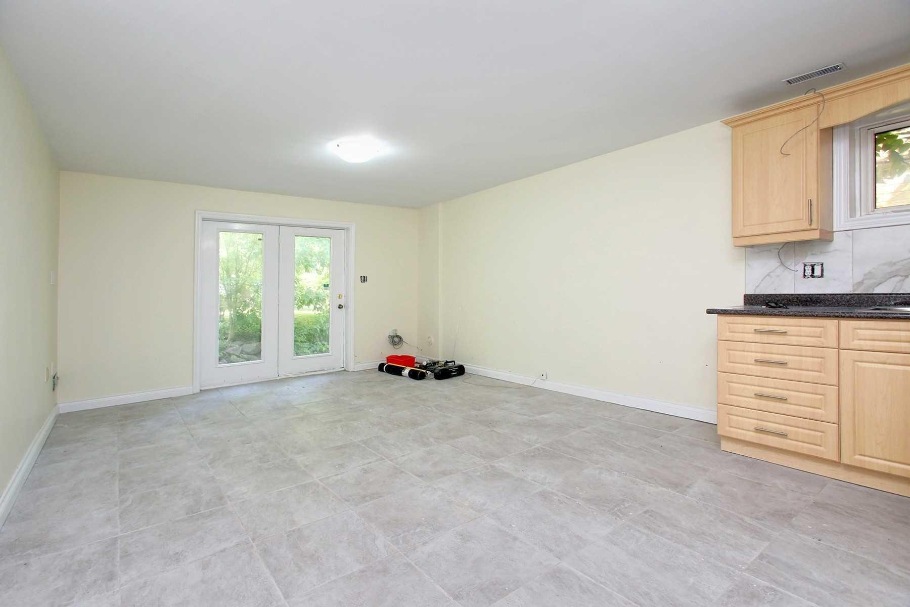 2LOWER 29 Conlins Rd, Leased in Scarborough Zoocasa