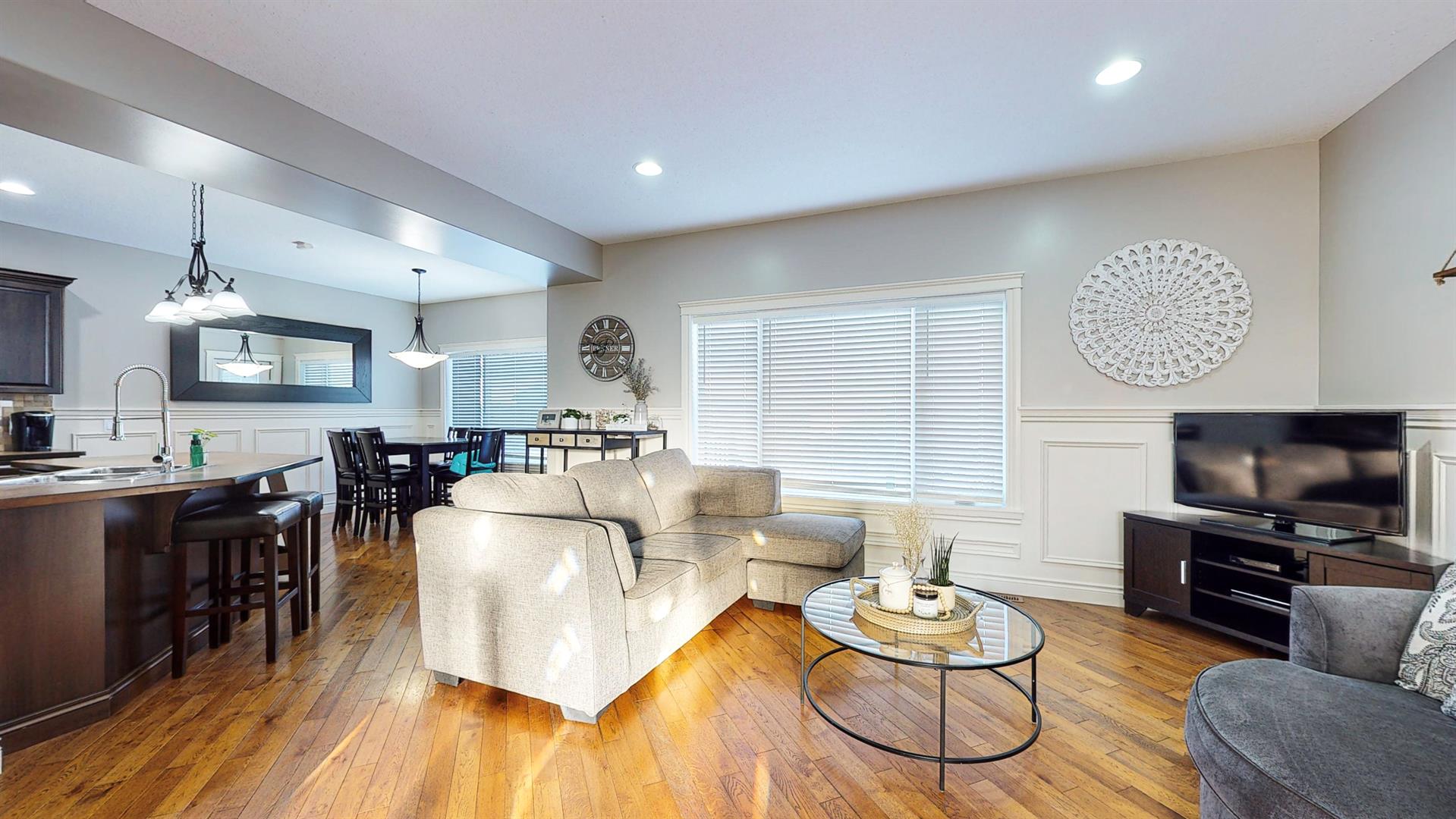 107 Stratton Road Se, For Sale in Forty Mile County No. 8 Zoocasa