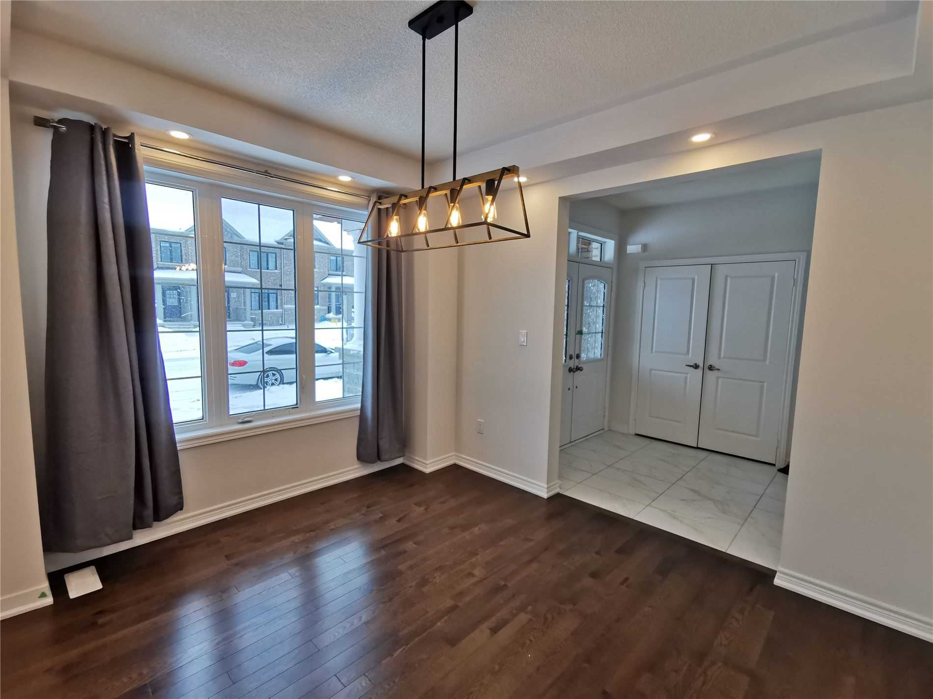 169 Coranation Rd, For Rent in Whitby Zoocasa