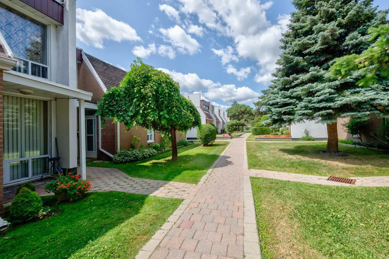 151 68 Driftwood Ave, Sold in Toronto Zoocasa