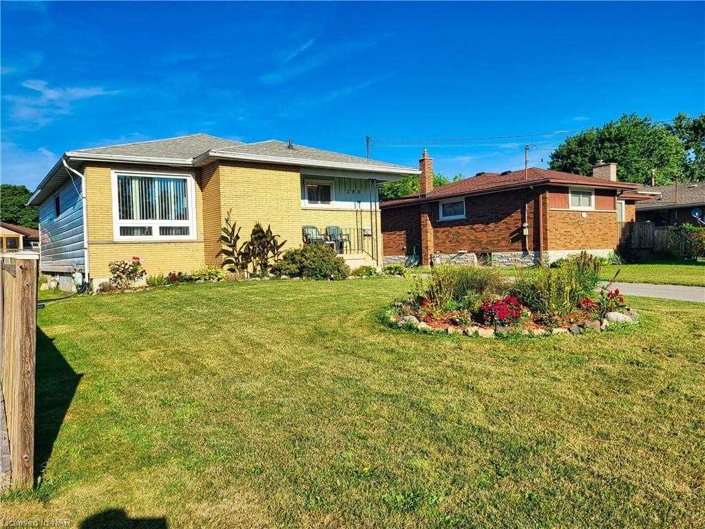 280 Cutress St, For Sale in Welland Zoocasa