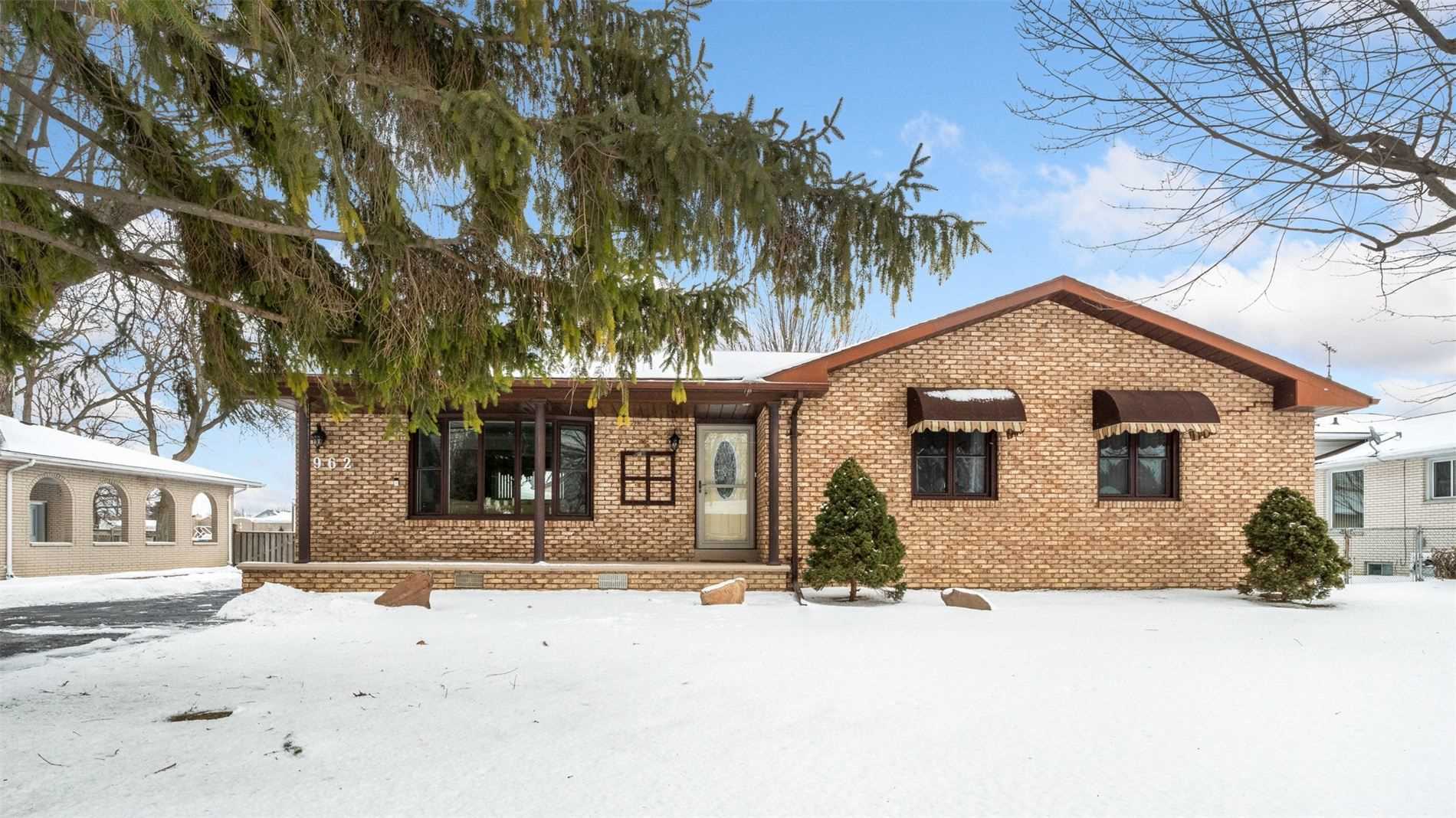 1962 St Anne St, Sold in Tecumseh eXp Realty