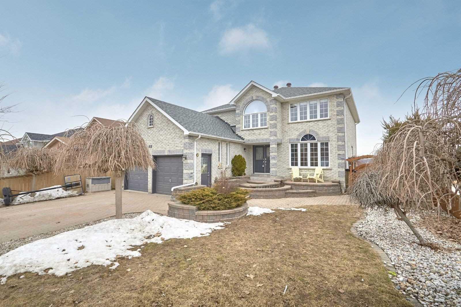2 Grants Way, Barrie (S4727768) Zoocasa