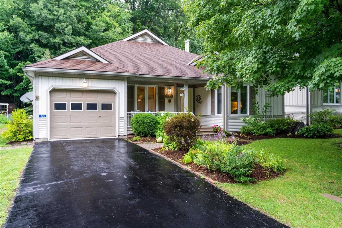 68 Pineridge Gate, For Sale in Gravenhurst Zoocasa