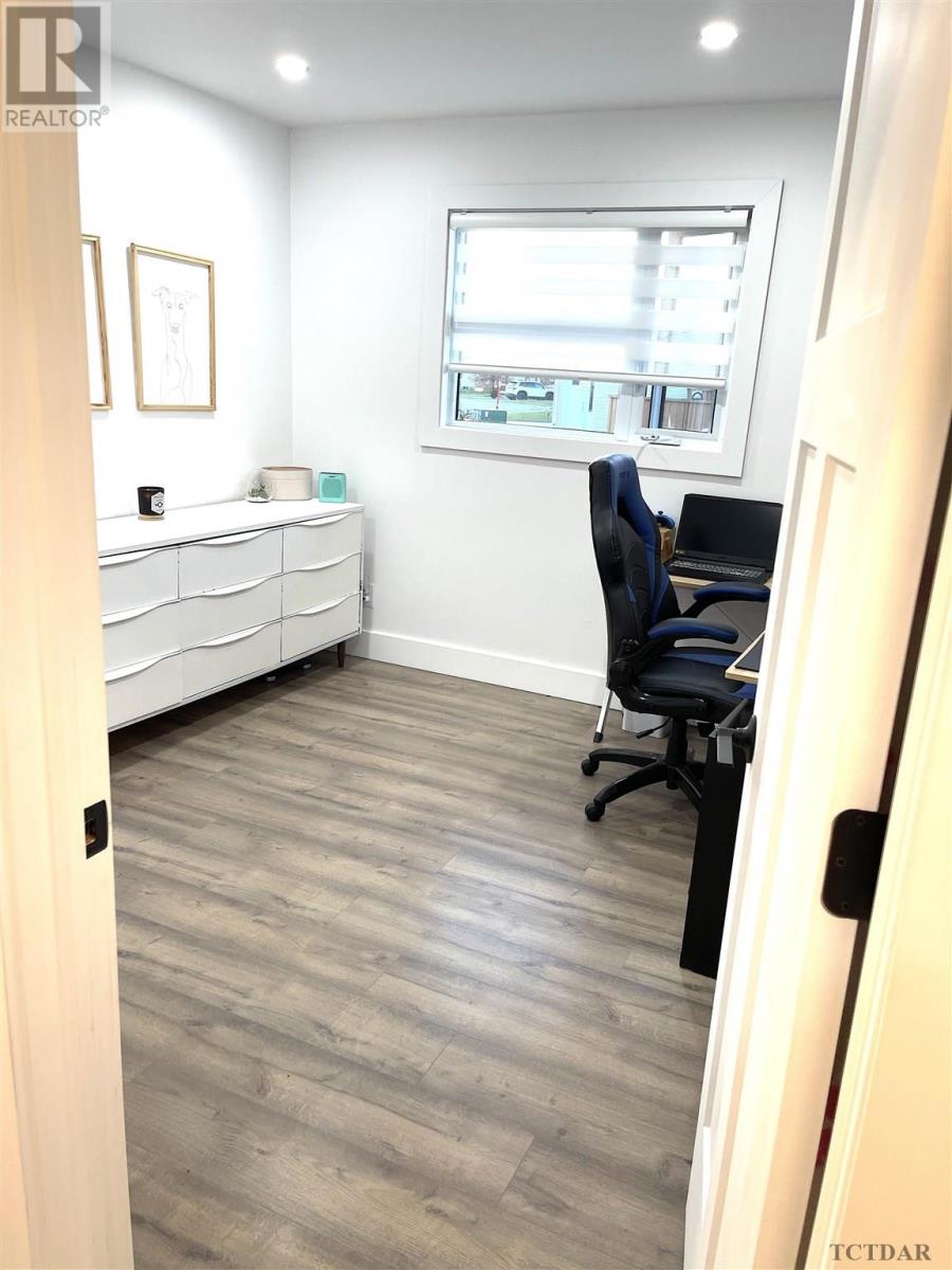 349 Frontenac Cres, For Sale in Timmins Zoocasa