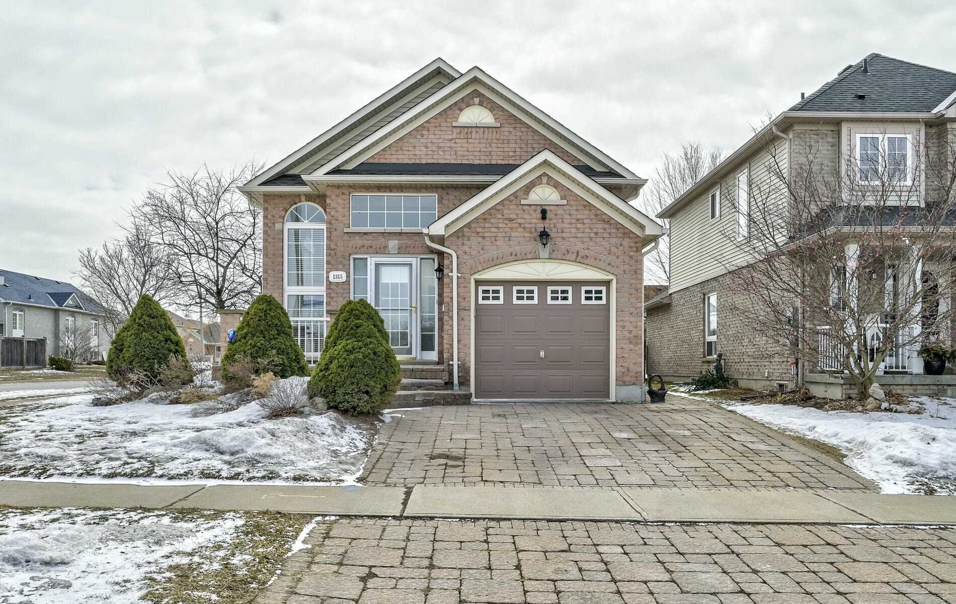 1315 Wadebridge Cres, Sold in Oshawa Zoocasa