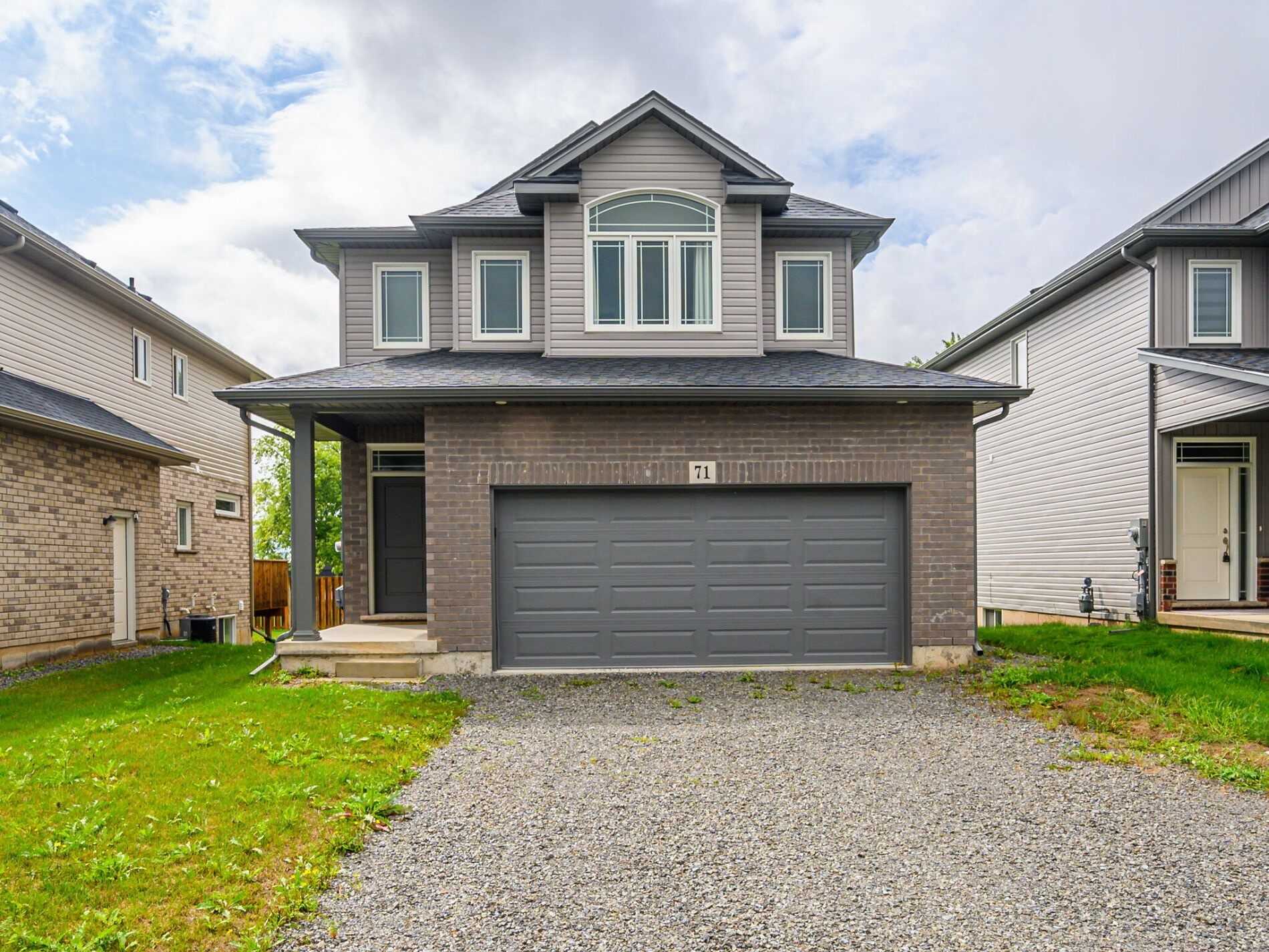 upper 71 Laurent Ave, Leased in Welland Zoocasa