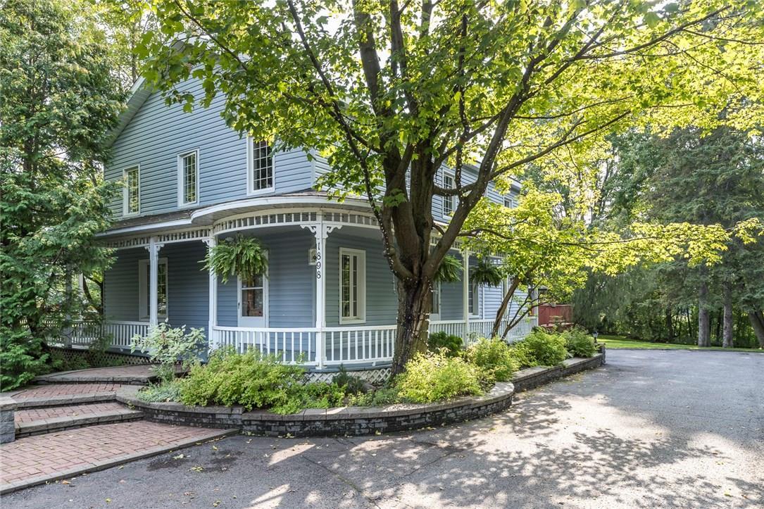 1898 Ontario 34, Champlain (1090642) Zoocasa