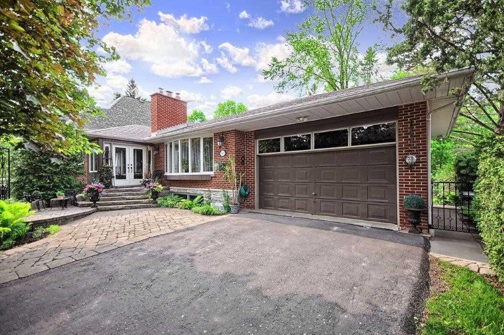 349 Sugar Maple Lane, Suspended in Richmond Hill - Zoocasa