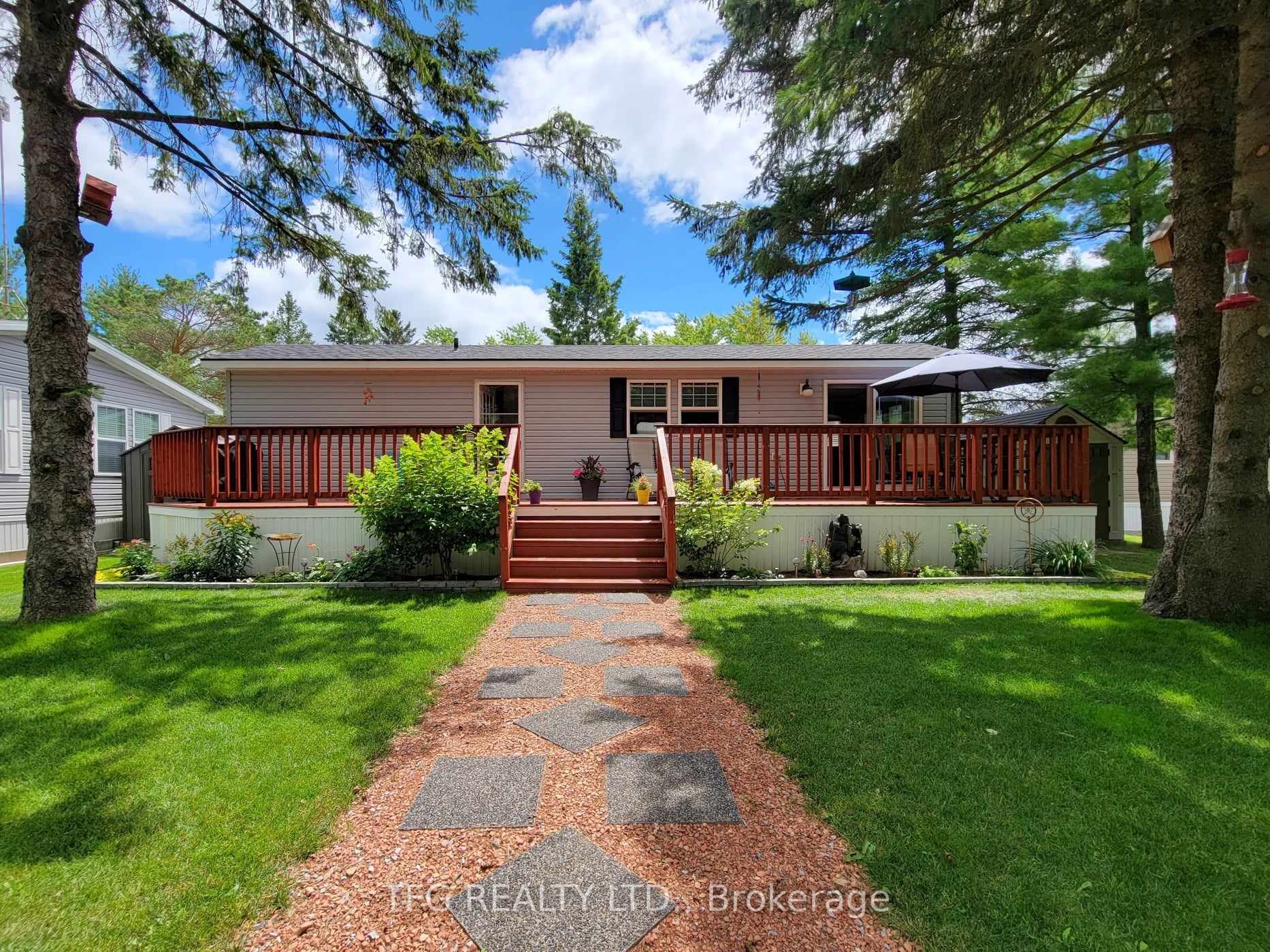 3 2152 County Rd 36, For Sale in Dunsford Zoocasa