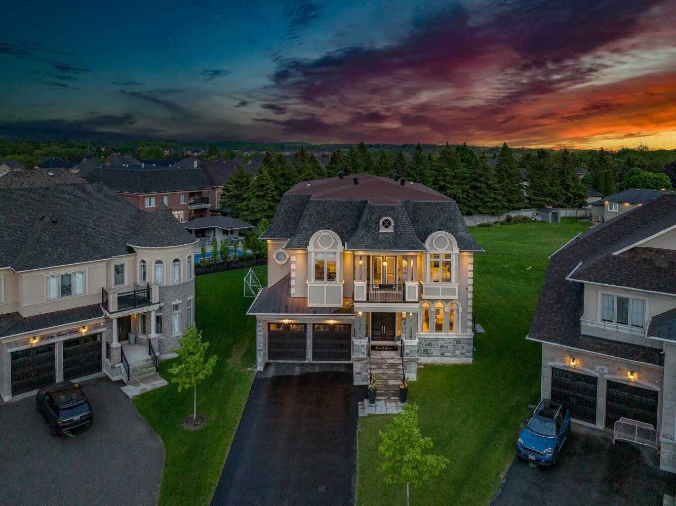 8 John Tanner Crt, Terminated in King City eXp Realty